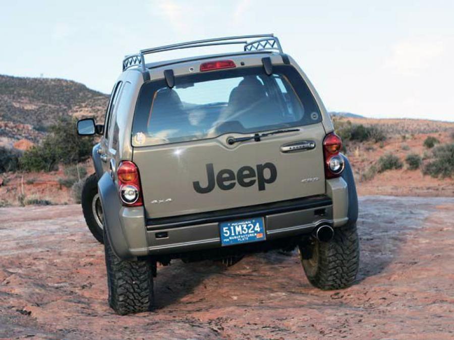  Jeep Liberator CRD Concept 2003 года  (фото 2 из 3)